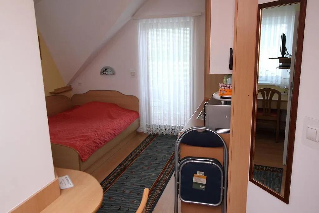 Rooms & Apartments Jana 서클리예나고렌스켐 3*,
