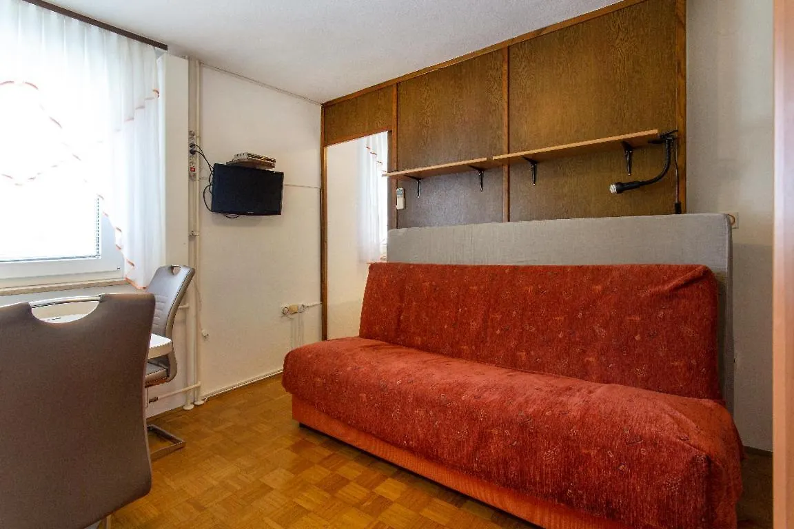 Bed & Breakfast Rooms & Apartments Jana Cerklje na Gorenjskem